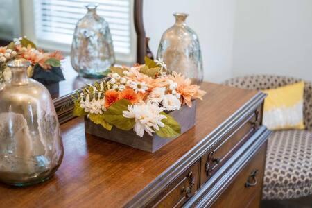The Warhol - Pet-Friendly Apartment بنتونفيل المظهر الخارجي الصورة